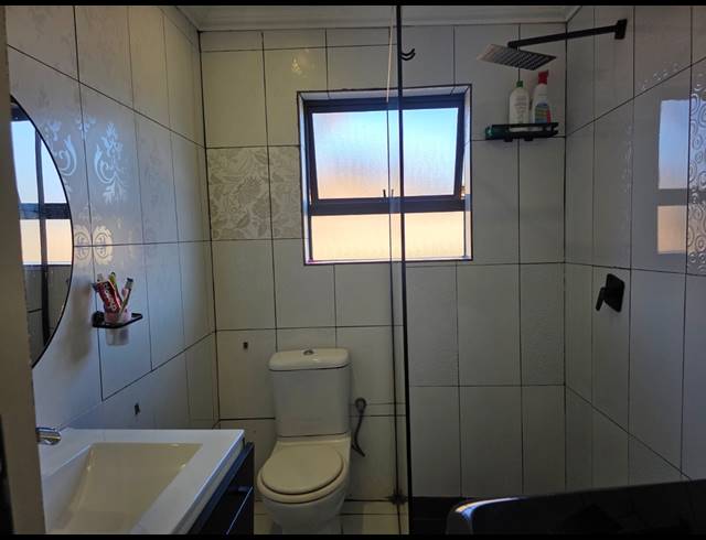 3 BEDROOM FREEHOLD FOR SALE IN GROBLERPARK